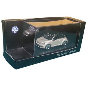 Dealer Promo Schuco VW Beetle Cabriolet Convertible Moon Rock Silver Met Car NEW
